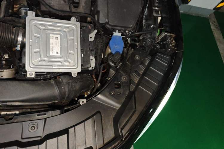 Used Mercedes-Benz GLB 2022 GLB 200 Dynamic Edition Engine Bay Left