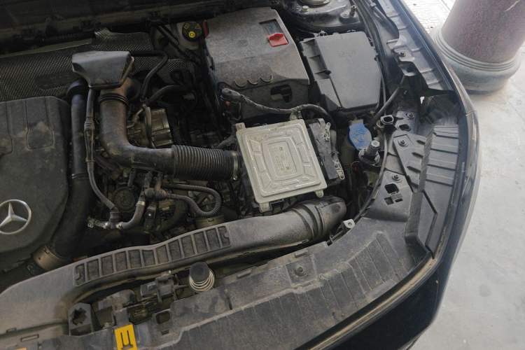 Used Mercedes-Benz GLB 2022 Second Facelift GLB 200 Dynamic Edition Engine Bay Left