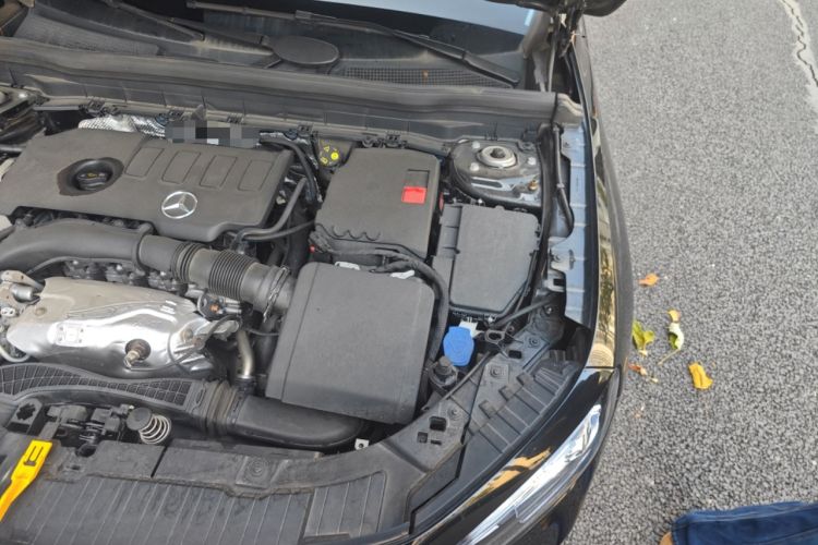 Used Mercedes-Benz GLB 2022 GLB 220 Dynamic Edition Engine Bay Left