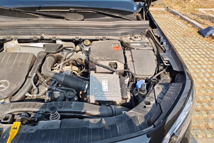 Used Mercedes-Benz GLB 2022 Second Facelift GLB 200 Fashion Edition Engine Bay Left