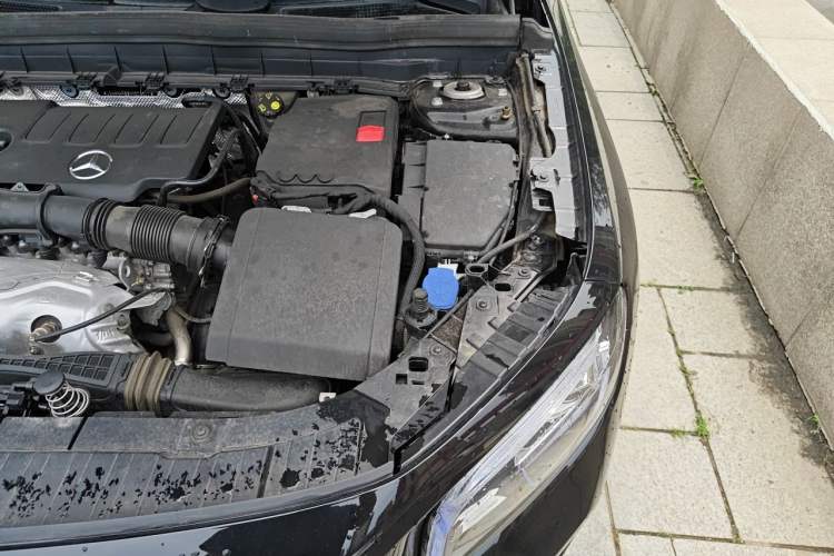 Used Mercedes-Benz GLB 2022 GLB 220 4MATIC Engine Bay Left