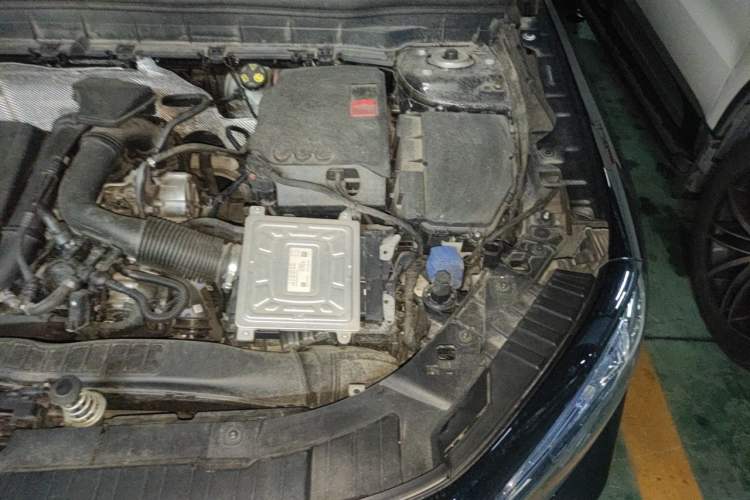 Used Mercedes-Benz GLB 2022 Second Facelift GLB 200 Fashion Edition Engine Bay Left
