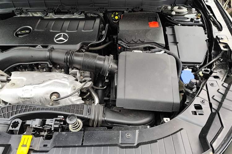 Used Mercedes-Benz GLB 2022 GLB 220 Dynamic Edition Engine Bay Left