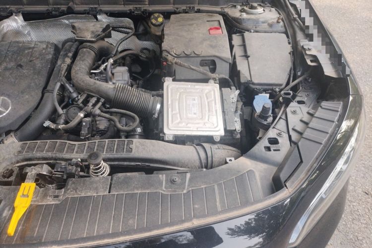 Used Mercedes-Benz GLB 2022 Second Facelift GLB 200 Fashion Edition Engine Bay Left