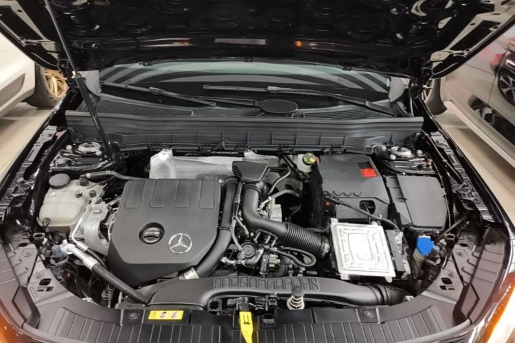 Used Mercedes-Benz GLB 2022 Refreshed GLB 200 4MATIC Engine Bay