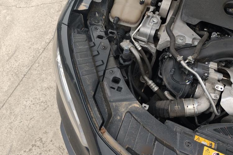Used Mercedes-Benz GLB 2022 GLB 220 Fashion Model Engine Bay Right