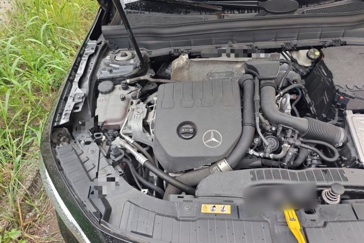 Used Mercedes-Benz GLB 2022 Second Facelift GLB 200 Fashion Edition Engine Bay Right