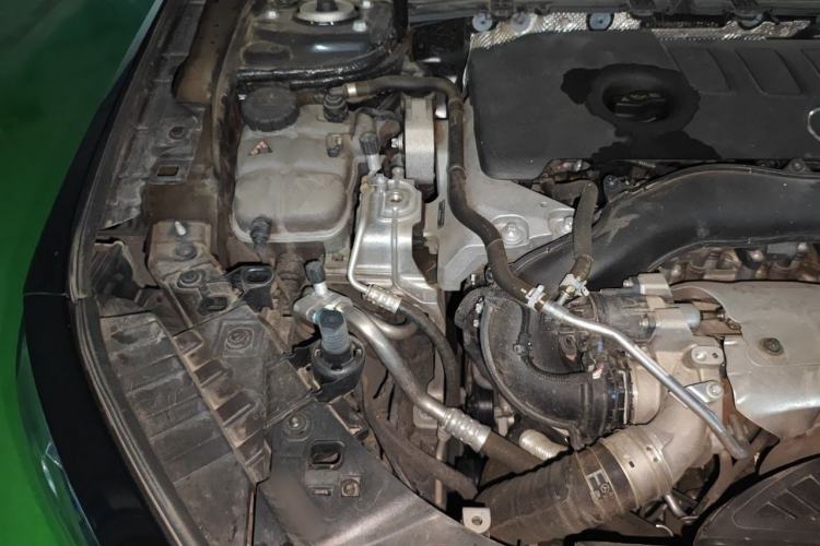 Used Mercedes-Benz GLB 2022 GLB 220 Dynamic Edition Engine Bay Right