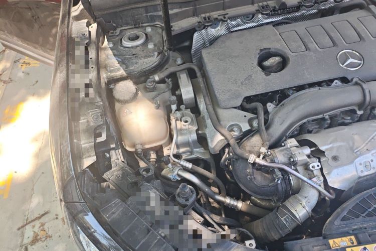 Used Mercedes-Benz GLB 2022 GLB 220 Fashion Model Engine Bay Right