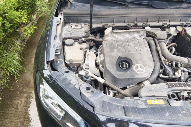 Used Mercedes-Benz GLB 2022 Second Facelift GLB 200 Fashion Edition Engine Bay Right