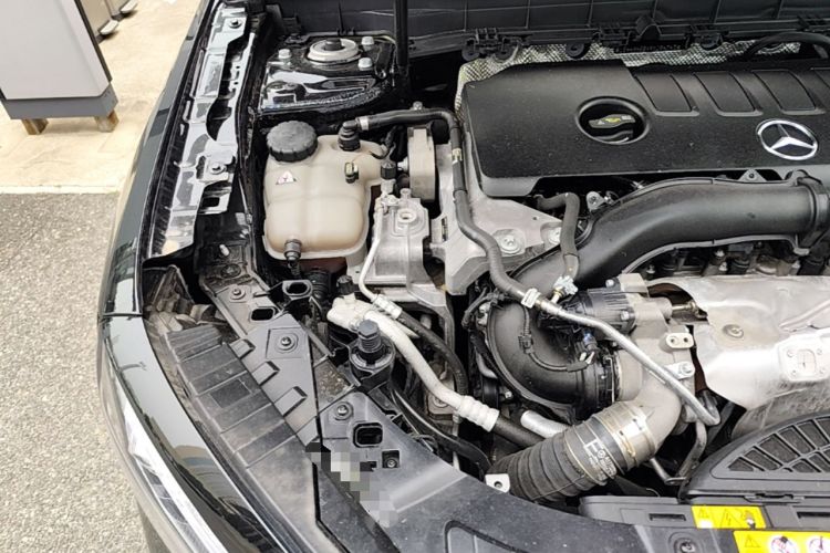 Used Mercedes-Benz GLB 2022 GLB 220 Dynamic Edition Engine Bay Right