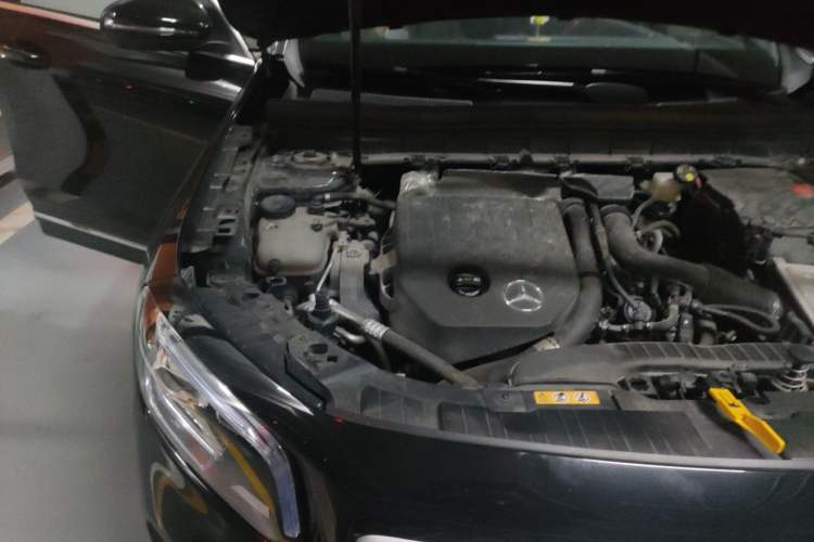 Used Mercedes-Benz GLB 2022 Second Facelift GLB 200 Dynamic Edition Engine Bay Right