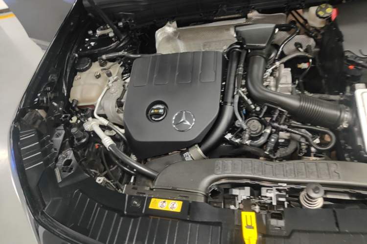 Used Mercedes-Benz GLB 2022 Second Facelift GLB 200 Fashion Edition Engine Bay Right
