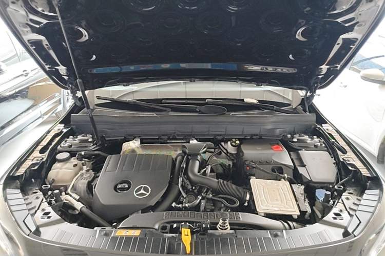 Used Mercedes-Benz GLB 2022 Second Facelift GLB 200 Dynamic Edition Engine Bay