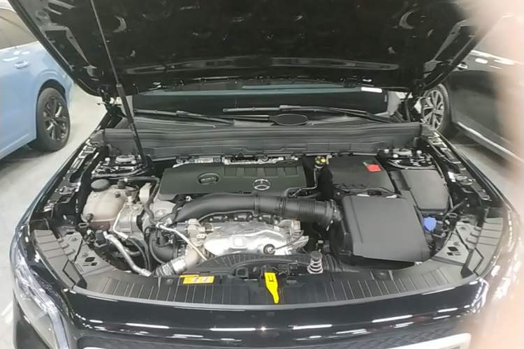 Used Mercedes-Benz GLB 2022 GLB 220 Dynamic Edition Engine Bay