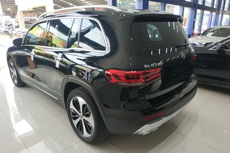 Used Mercedes-Benz GLB 2022 GLB 220 Fashion Model Exterior 2
