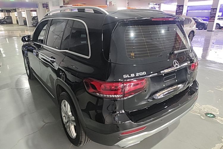 Used Mercedes-Benz GLB 2022 Refresh GLB 200 Dynamic Edition Exterior 2