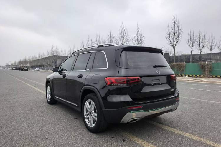 Used Mercedes-Benz GLB 2022 Second Facelift GLB 200 Dynamic Edition Exterior 2