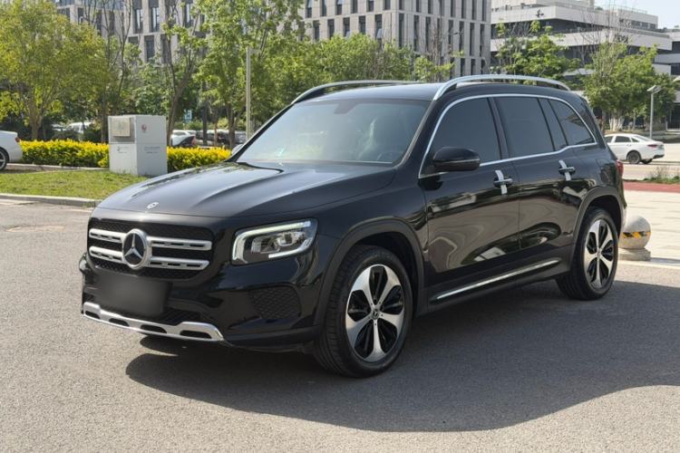 Used Mercedes-Benz GLB 2022 Updated GLB 200 Fashion Edition Exterior 3