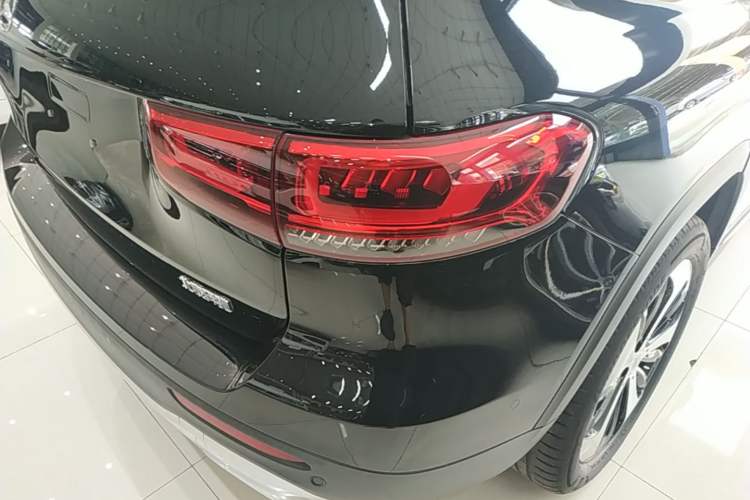 Used Mercedes-Benz GLB 2022 GLB 220 Fashion Model Exterior 3
