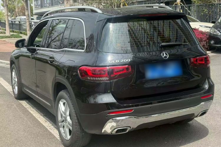 Used Mercedes-Benz GLB 2022 Second Facelift GLB 200 Fashion Edition Exterior 3