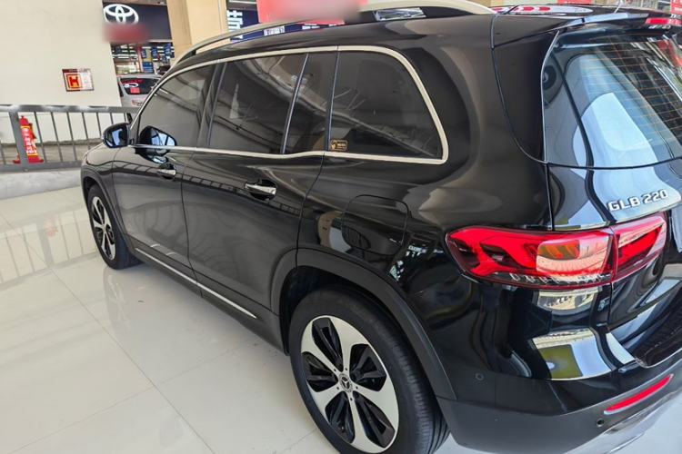 Used Mercedes-Benz GLB 2022 GLB 220 Fashion Model Exterior 3