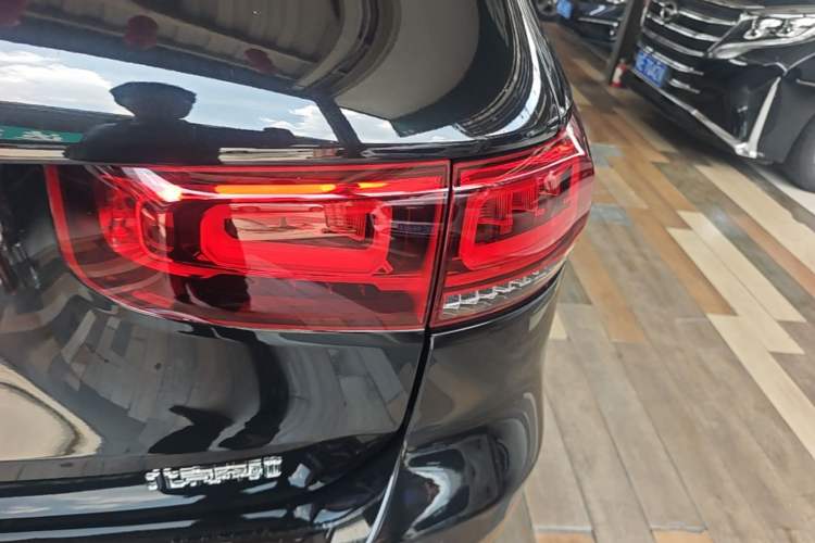 Used Mercedes-Benz GLB 2022 Second Facelift GLB 200 Dynamic Edition Exterior 3