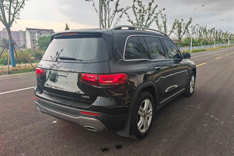 Used Mercedes-Benz GLB 2022 Refresh GLB 200 Dynamic Edition Exterior 4