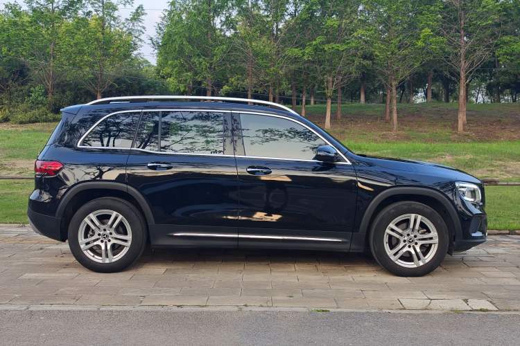 Used Mercedes-Benz GLB 2022 GLB 200 Dynamic Edition Exterior 5