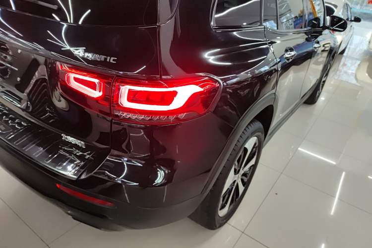 Used Mercedes-Benz GLB 2022 GLB 220 4MATIC Exterior 6
