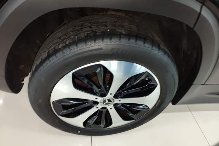 Used Mercedes-Benz GLB 2022 GLB 220 4MATIC Exterior 8