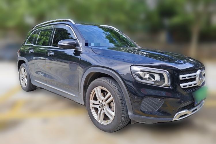 Used Mercedes-Benz GLB 2022 Refresh GLB 200 Dynamic Edition Front Right 45 Deg