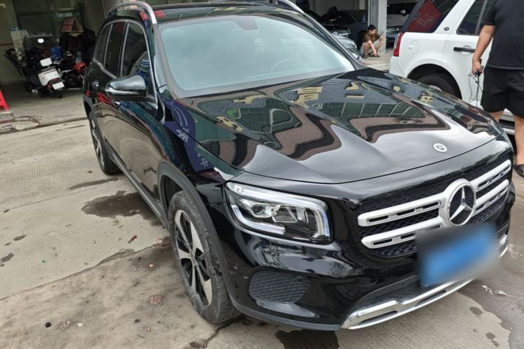 Used Mercedes-Benz GLB 2022 GLB 220 Fashion Model Front Right 45 Deg