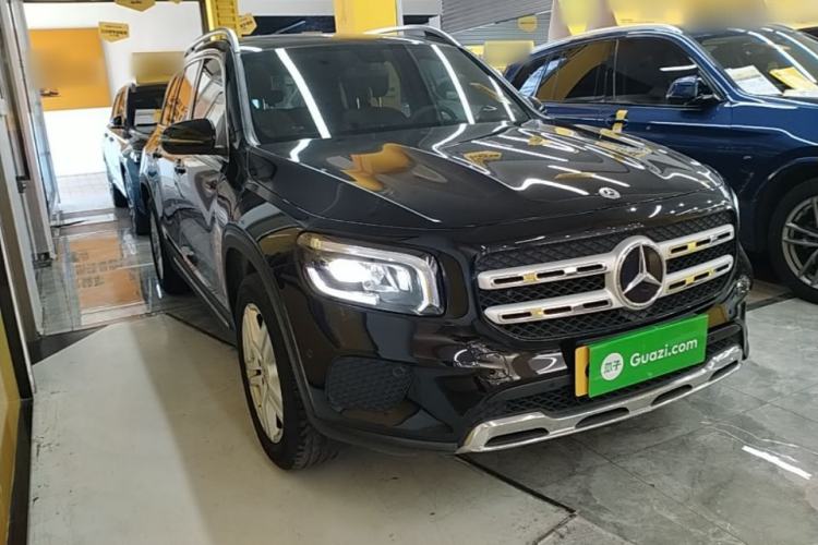 Used Mercedes-Benz GLB 2022 Refresh GLB 200 Dynamic Edition Front Right 45 Deg