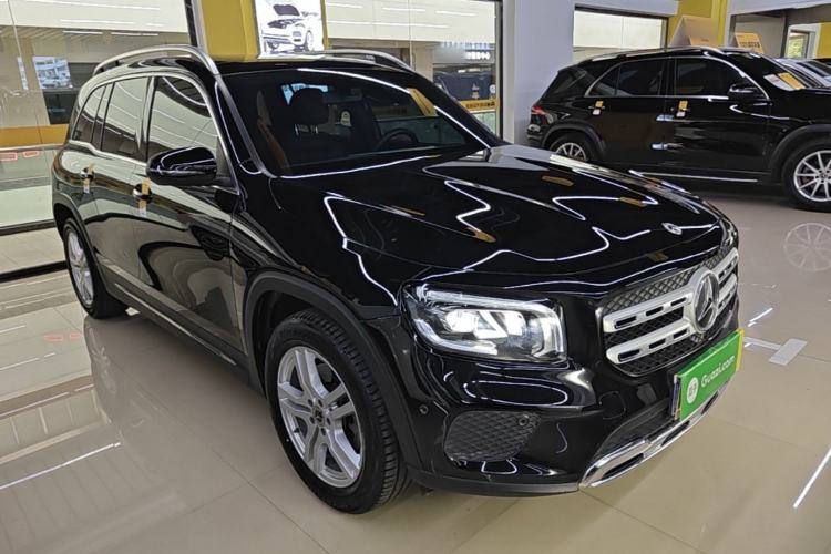 Used Mercedes-Benz GLB 2022 GLB 220 Dynamic Edition Front Right 45 Deg
