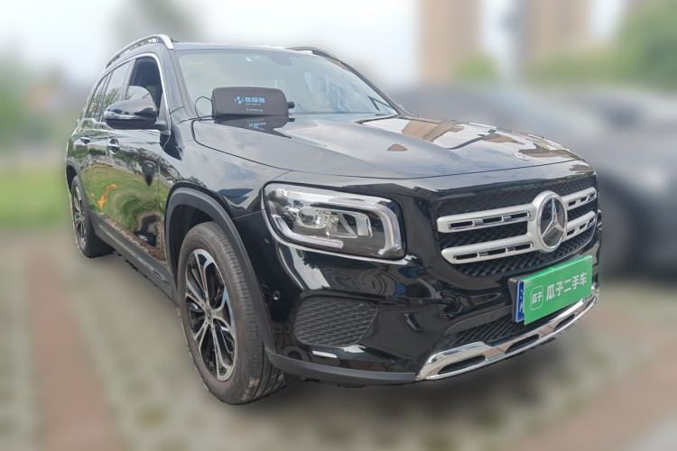 Used Mercedes-Benz GLB 2022 Updated GLB 200 Fashion Edition Front Right 45 Deg