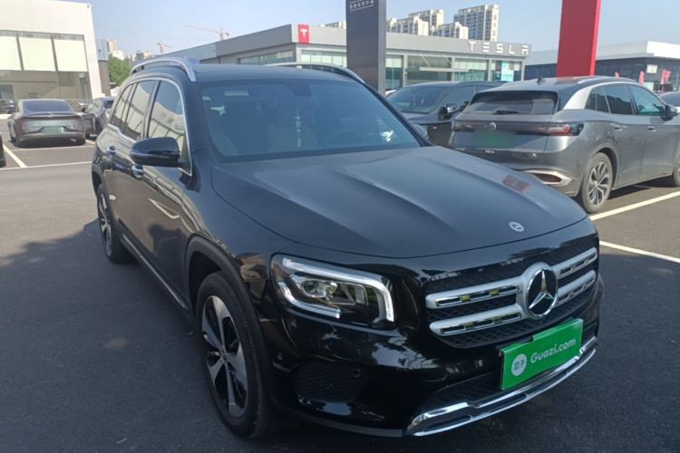 Used Mercedes-Benz GLB 2022 Updated GLB 200 Fashion Edition Front Right 45 Deg