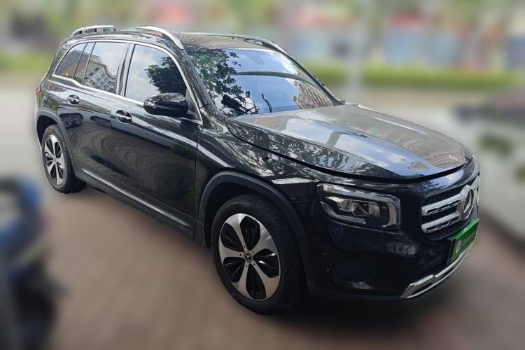 Used Mercedes-Benz GLB 2022 Updated GLB 200 Fashion Edition Front Right 45 Deg