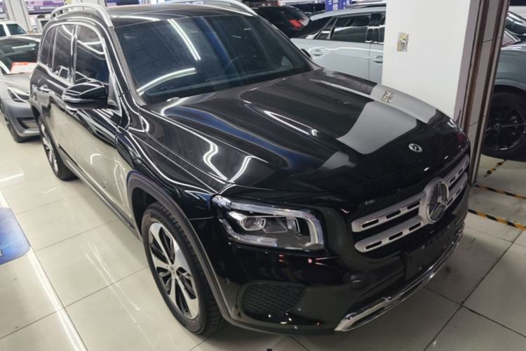 Used Mercedes-Benz GLB 2022 Updated GLB 200 Fashion Edition Front Right 45 Deg