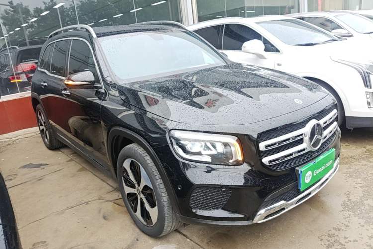 Used Mercedes-Benz GLB 2022 Updated GLB 200 Fashion Edition Front Right 45 Deg