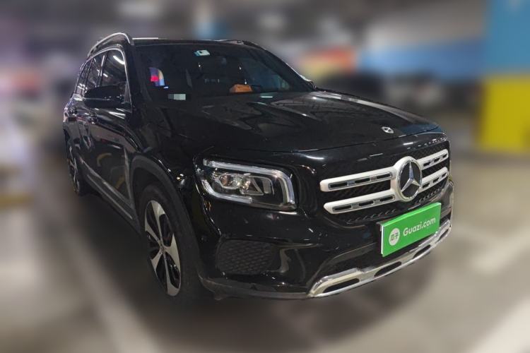 Used Mercedes-Benz GLB 2022 Updated GLB 200 Fashion Edition Front Right 45 Deg
