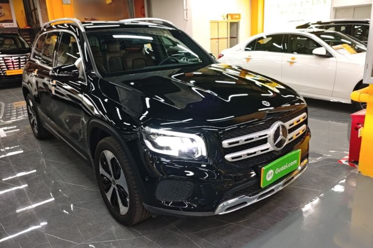 Used Mercedes-Benz GLB 2022 GLB 220 Fashion Model Front Right 45 Deg