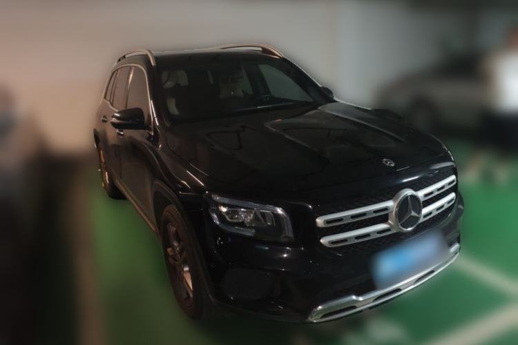 Used Mercedes-Benz GLB 2022 GLB 200 Dynamic Edition Front Right 45 Deg