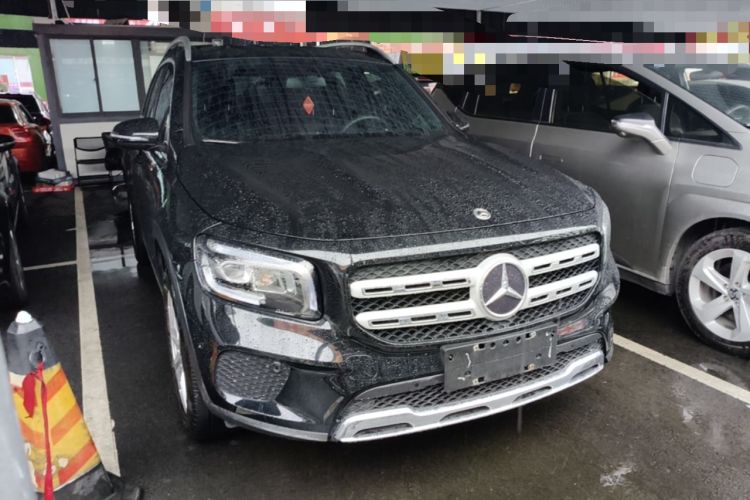 Used Mercedes-Benz GLB 2022 Second Facelift GLB 200 Fashion Edition Front Right 45 Deg