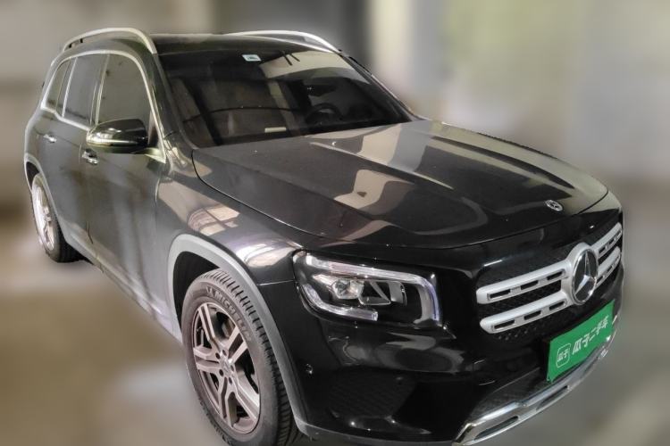 Used Mercedes-Benz GLB 2022 GLB 220 Dynamic Edition Front Right 45 Deg