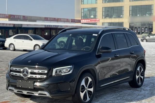 Ojetý Mercedes-Benz GLB 2022 GLB 220 Fashion Model