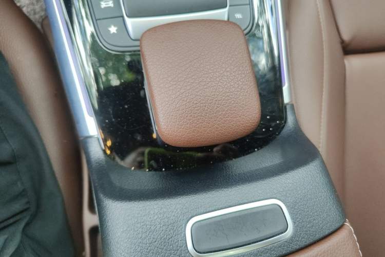 Used Mercedes-Benz GLB 2022 Refresh GLB 200 Dynamic Edition Gear Lever