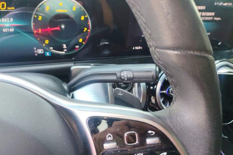 Used Mercedes-Benz GLB 2022 GLB 200 Dynamic Edition Gear Lever
