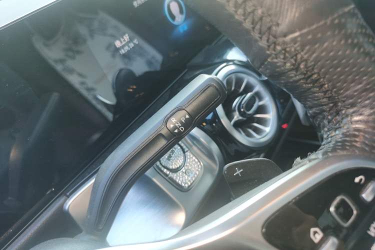 Used Mercedes-Benz GLB 2022 GLB 220 Dynamic Edition Gear Lever