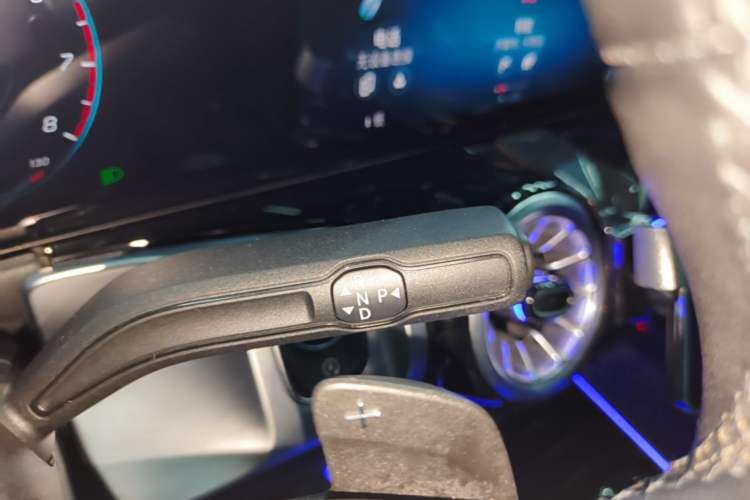 Used Mercedes-Benz GLB 2022 Refresh GLB 200 Dynamic Edition Gear Lever